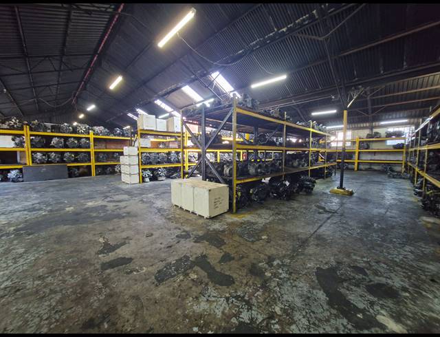 1,600M² WAREHOUSE FOR SALE IN DENVER